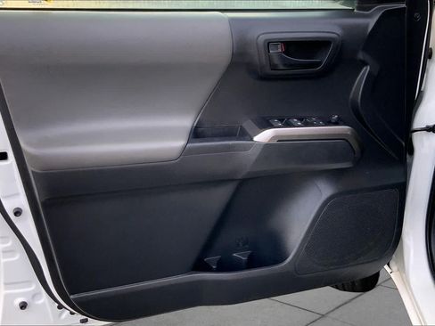 Used 2023 Toyota Tacoma SR5 RWD image 21