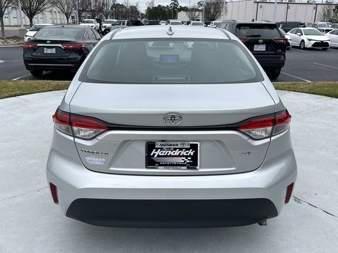 Certified 2024 Toyota Corolla LE image 9