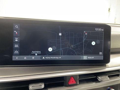 Used 2025 Kia Sorento EX AWD/4WD image 18