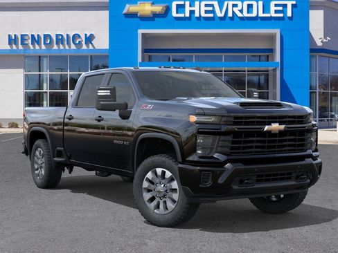 New 2026 Chevrolet Silverado 2500 Custom w/ Custom Value Package AWD/4WD image 9