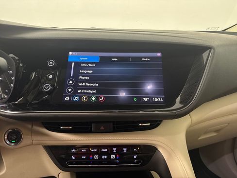 Used 2021 Buick Envision Essence FWD image 18