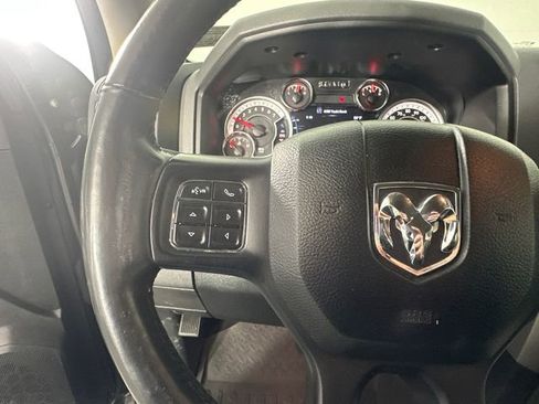 Used 2018 RAM 1500 Big Horn image 25