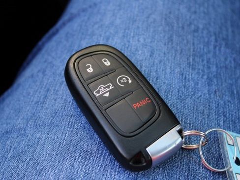 Used 2017 RAM 1500 Rebel w/ Luxury Group image 25