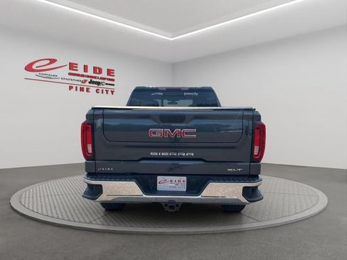 Used 2021 GMC Sierra 1500 SLT w/ SLT Convenience Package AWD/4WD image 9