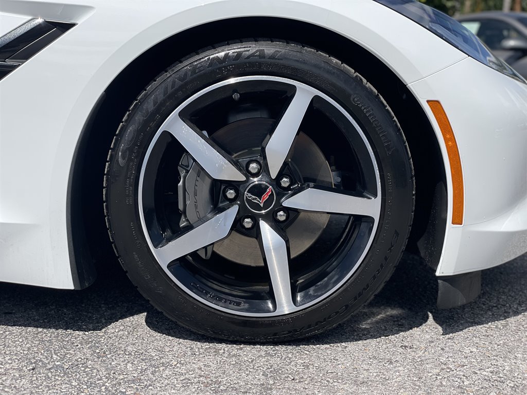 Used 2015 Chevrolet Corvette Stingray Convertible w/ 3LT Preferred Equipment Group RWD image 26