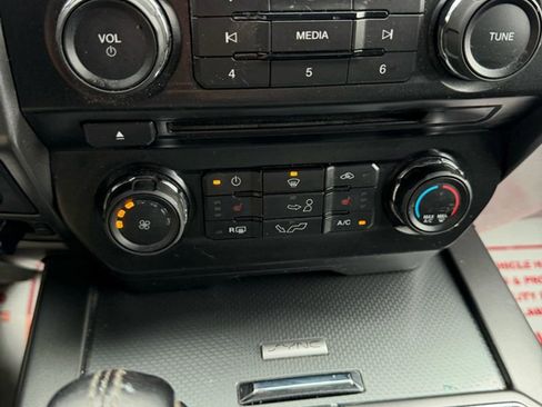 Used 2017 Ford F150 XLT w/ Equipment Group 302A Luxury image 19