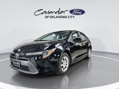 Used 2024 Toyota Corolla LE FWD image 4
