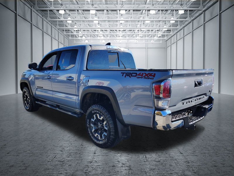 Used 2020 Toyota Tacoma TRD Off-Road w/ Blackout Package AWD/4WD image 7