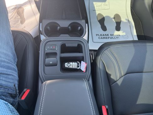 New 2025 Ford Mustang Mach-E Premium image 23