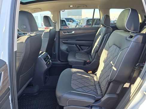 New 2026 Volkswagen Atlas SEL Premium R-Line image 17
