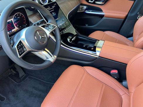 Certified 2025 Mercedes-Benz GLC 300 GLC 300 image 10