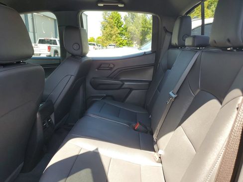 Used 2025 Chevrolet Colorado Trail Boss AWD/4WD image 11