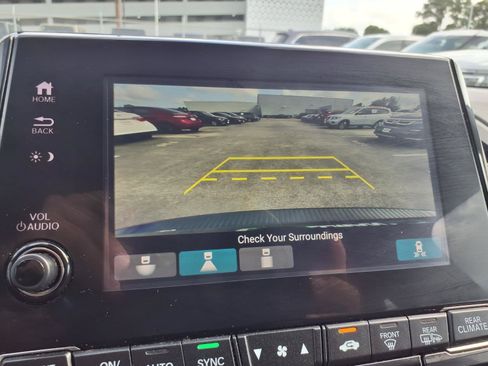 Used 2023 Honda Odyssey EX-L image 5