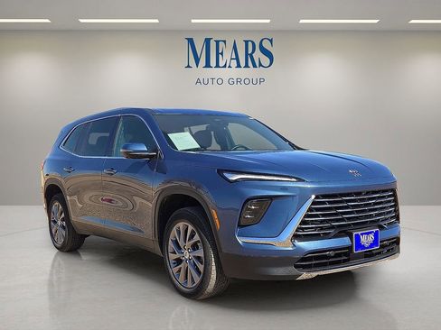 Used 2025 Buick Enclave Preferred image 7