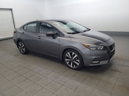 Used 2020 Nissan Versa SR FWD image 11