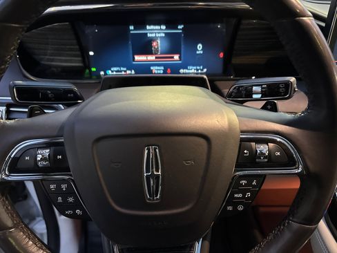 Certified 2023 Lincoln Navigator Black Label image 16