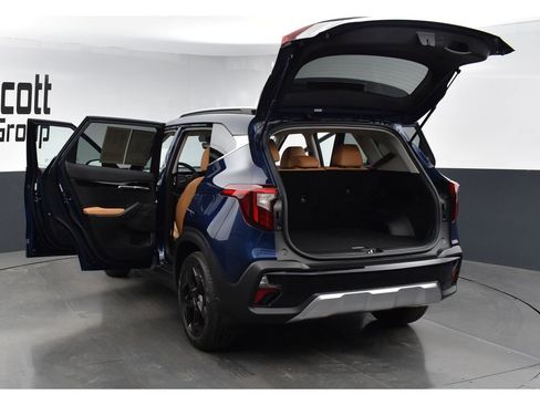 Certified 2026 Kia Seltos EX w/ EX Sunroof Package FWD image 27