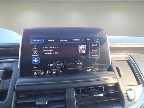 Used 2021 GMC Yukon XL AT4 w/ AT4 Premium Package image 10