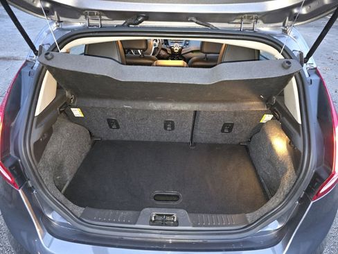 Used 2014 Ford Fiesta Titanium image 12