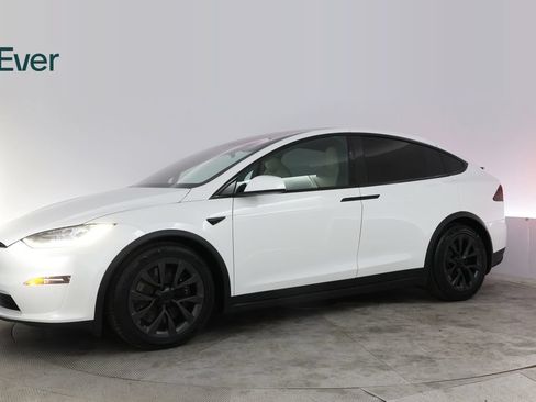 Used 2023 Tesla Model X AWD/4WD image 18