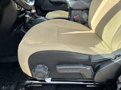 Used 2020 Jeep Wrangler Unlimited Sport image 41