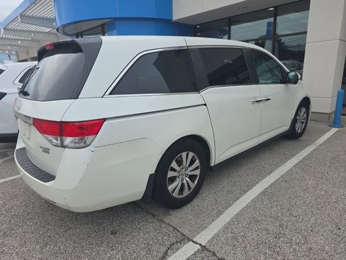 Used 2017 Honda Odyssey SE image 4