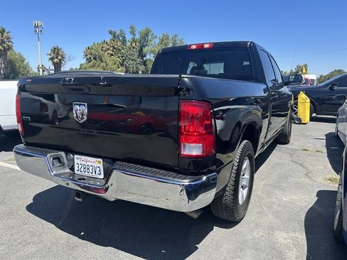 Used 2021 RAM 1500 Classic SLT RWD image 9