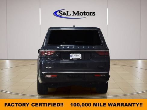 Certified 2024 Jeep Wagoneer L Series II w/ Flexible Seating Group AWD/4WD image 6