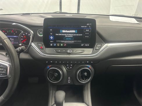Used 2024 Chevrolet Blazer LT image 28