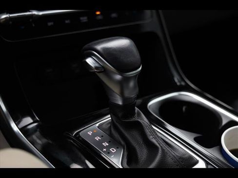 Used 2024 Kia Carnival SX image 9