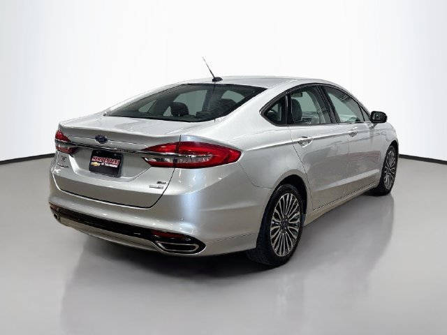 Used 2017 Ford Fusion SE w/ Fusion SE Technology Package AWD/4WD image 7