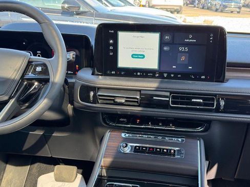 New 2025 Lincoln Aviator Reserve w/ Equipment Group 201A AWD/4WD image 18