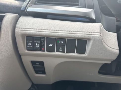 New 2026 Honda Odyssey Touring image 20