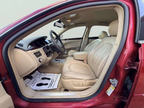 Used 2011 Buick Lucerne CXL FWD image 16