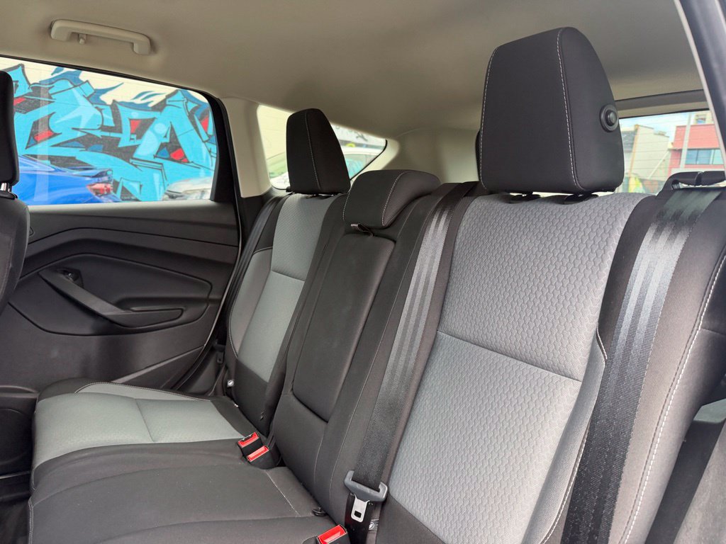 Used 2018 Ford Escape SE w/ SE Sync 3 Package FWD image 15