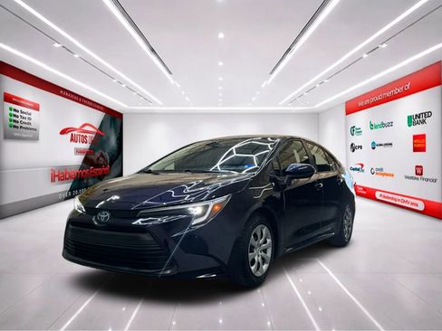Used 2023 Toyota Corolla LE image 4