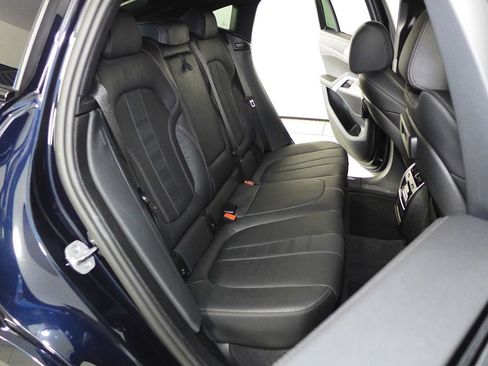 Used 2021 BMW X6 xDrive40i w/ M Sport Package image 20