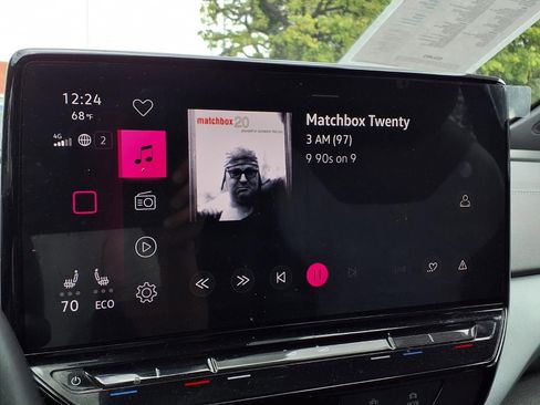 Certified 2023 Volkswagen ID.4 Pro image 9