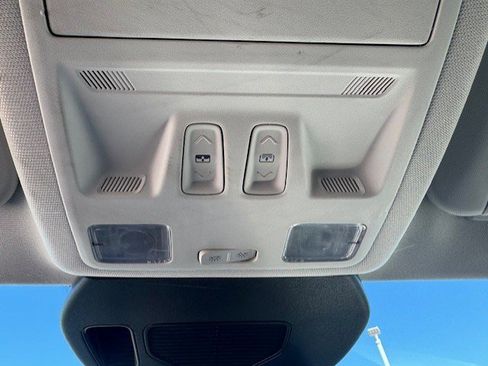 Used 2022 Ford Escape Titanium image 17