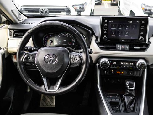 Certified 2020 Toyota RAV4 Limited image 25