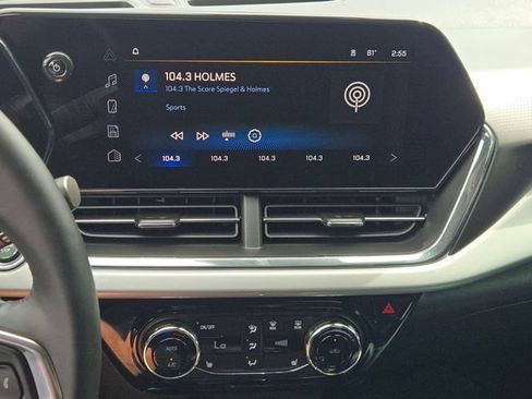 Used 2026 Chevrolet Trax LT w/ Driver Confidence Package FWD image 28