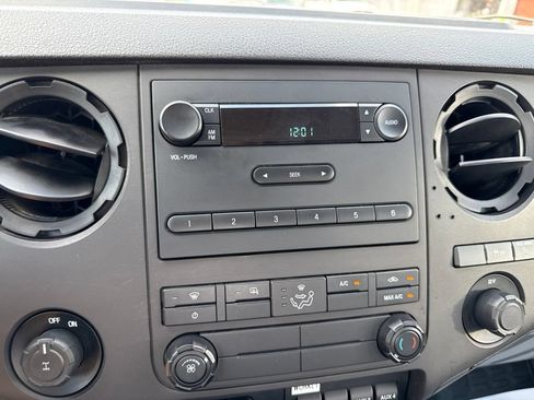 Used 2015 Ford F250 XL w/ Power Equipment Group AWD/4WD image 33