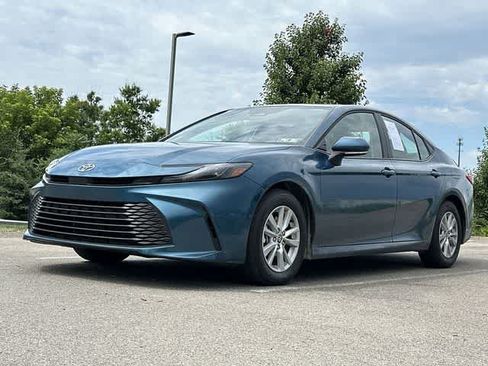 Used 2026 Toyota Camry LE w/ Convenience Package FWD image 18
