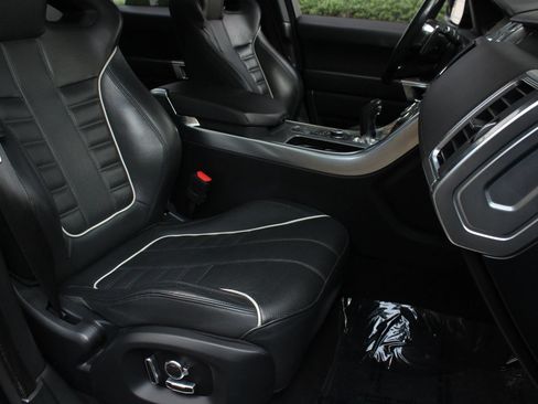 Used 2016 Land Rover Range Rover Sport SVR AWD/4WD image 27