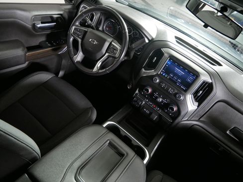 Certified 2021 Chevrolet Silverado 1500 LT Trail Boss w/ Bed Protection Package AWD/4WD image 9