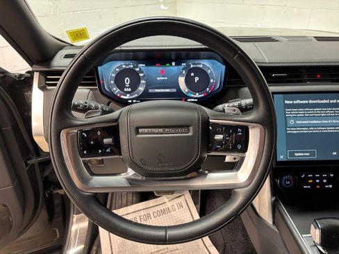 Used 2023 Land Rover Range Rover SV AWD/4WD image 19