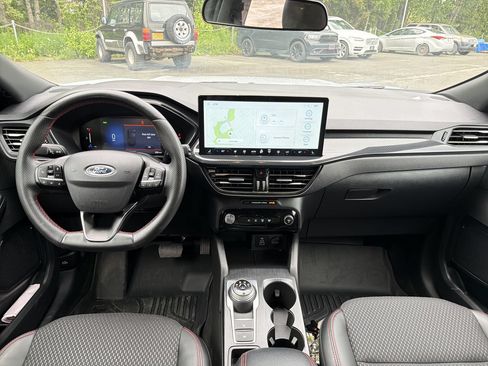 Used 2025 Ford Escape ST-Line Select w/ Tech Pack #1 AWD/4WD image 24