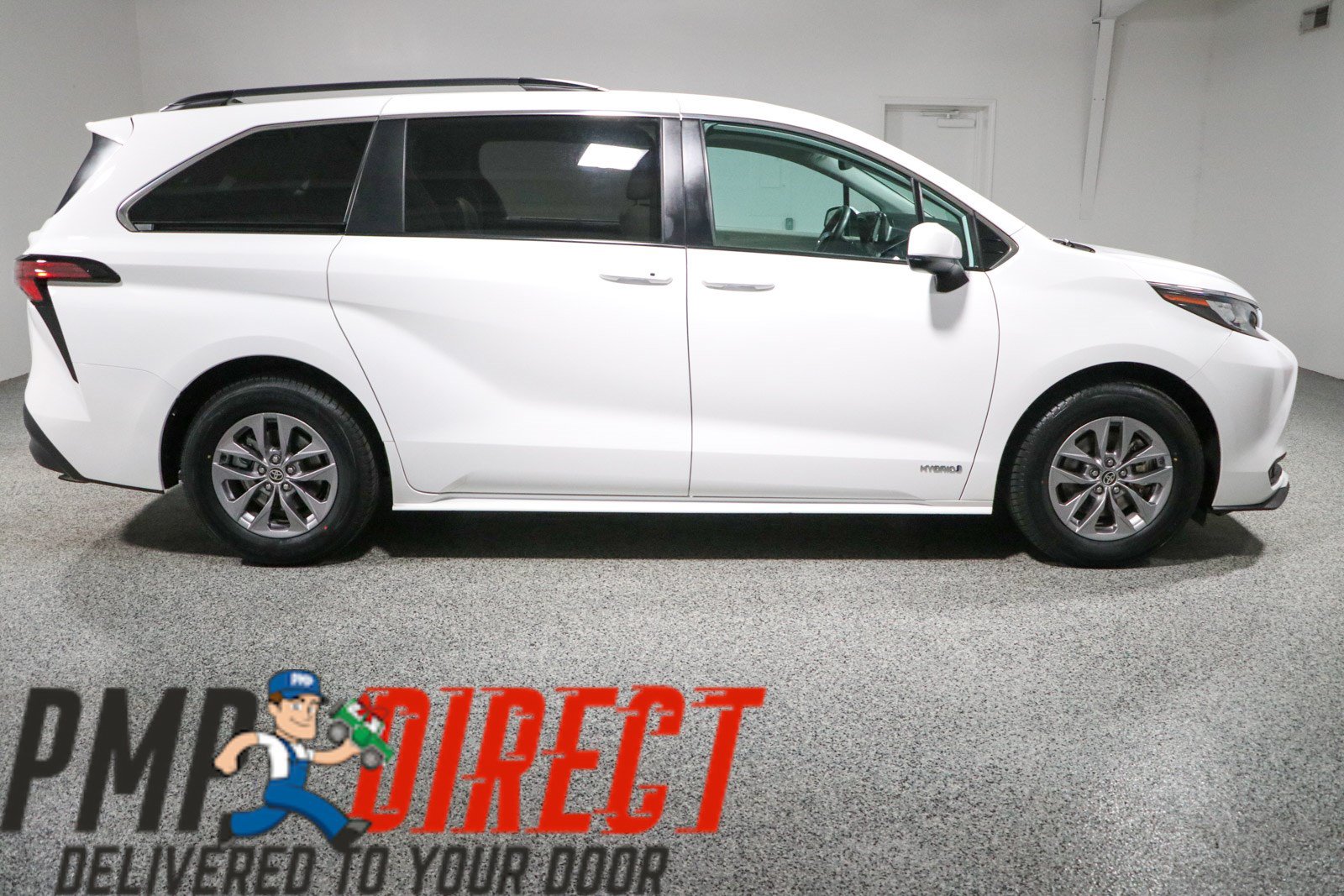 Used 2021 Toyota Sienna LE w/ LE Plus Package FWD image 6
