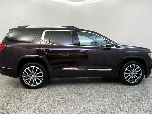 Used 2021 GMC Acadia Denali w/ Denali Ultimate Package AWD/4WD image 6