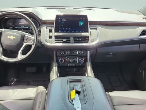 Used 2023 Chevrolet Suburban Premier image 11